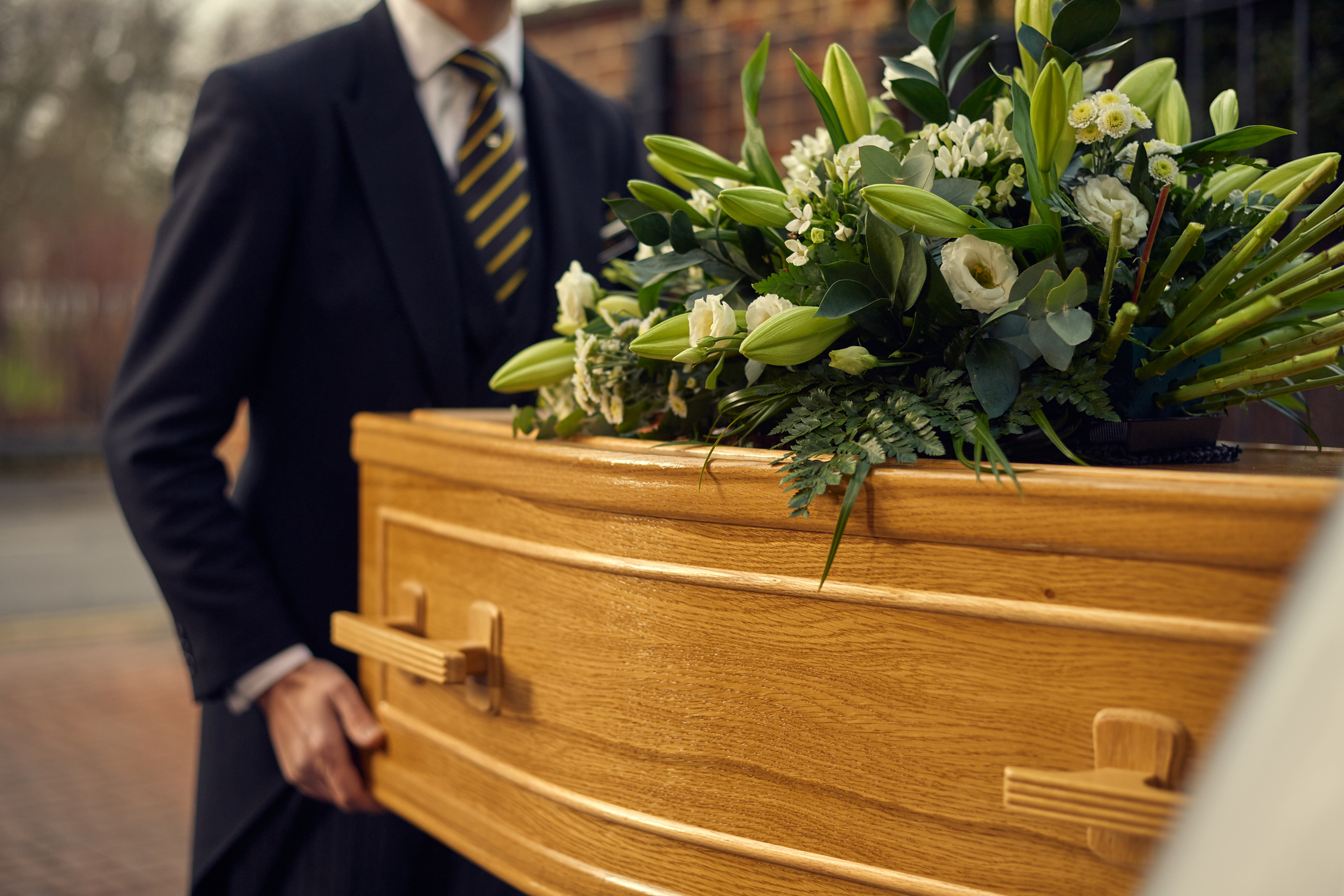 Burial Services | Nottingham, Derby, Mansfield | A.W. Lymn