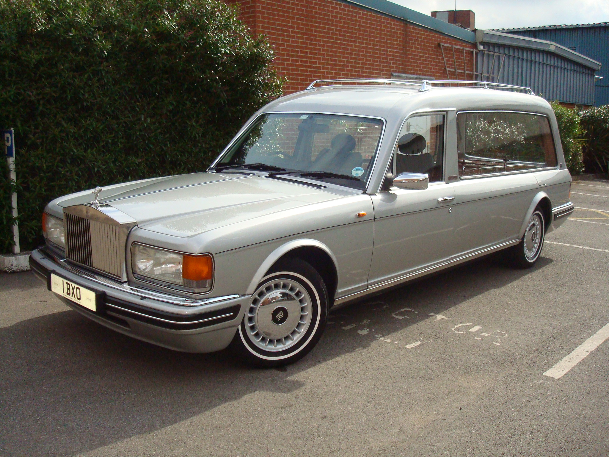 Rolls-Royce Silver Mist Hearse | Nottingham, Derby, Mansfield | A.W ...